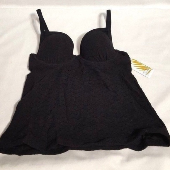 Bella Fiore Other - NWT BELLA FIORE Black Push-Up Tankini Top